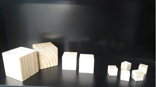 Imagen 2 de 6 de Cubos Madera Macizo Pino 3x3x3 Cm Souvenirs X10 Unidades