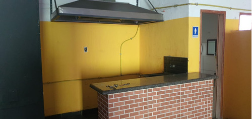 Conjunto Comercial De 3 Lojas A Uma Quadra Da Praça Do 7 De Abril Em Paciencia