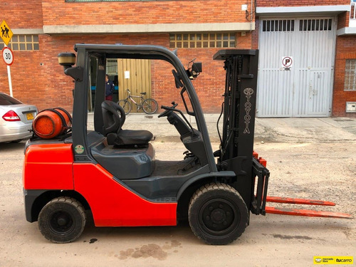Montacargas Toyota 308fgj35