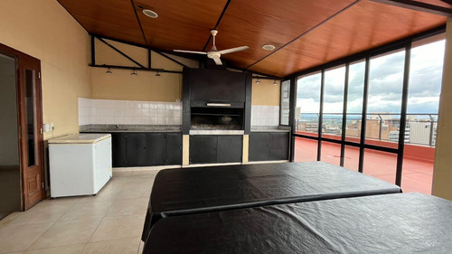 Departamento En Laprida Al 700