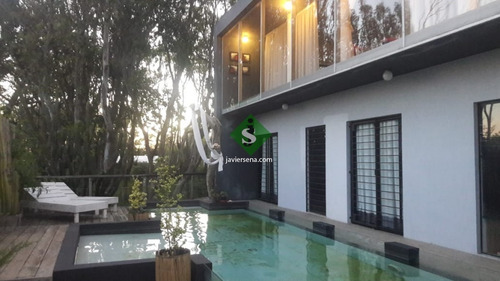 Imagen 3 de 26 de Venta De Casa En Brio Buenos Aires, 4 Dormitorios, 4 Baños A Metros Del Mar.- Ref: 168002