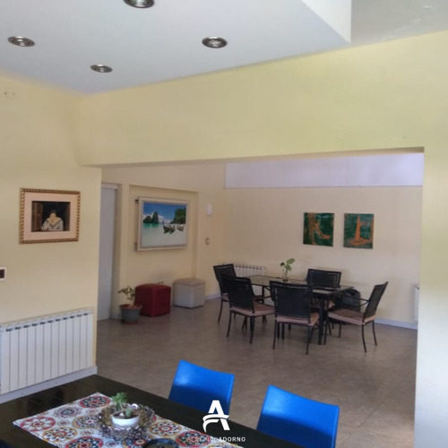 Imagen 6 de 10 de Casa De 1024m².barrio Los Caciques