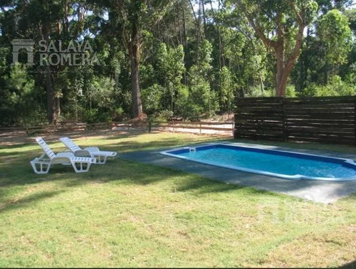 Venta Y Alquiler Casa En Solanas, 3 Dormitorios, 2 Baños, Piscina