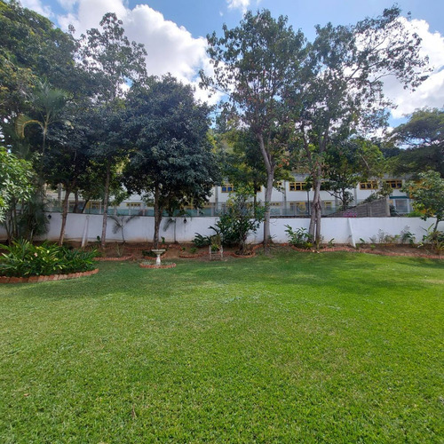 Imagen 14 de 17 de Venta De Casa En Prados Del Este