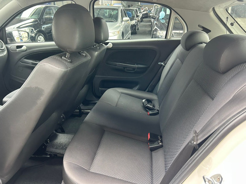 Volkswagen Gol 1.0 Trend Total Flex 5p
