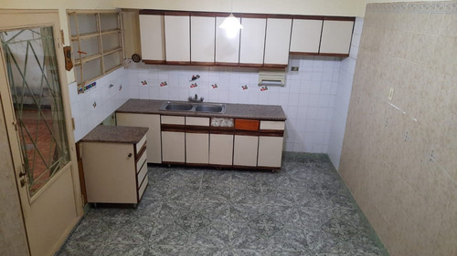 Imagen 7 de 30 de Venta Casa 4 Amb Ph Frente, Con Patio, La Tablada