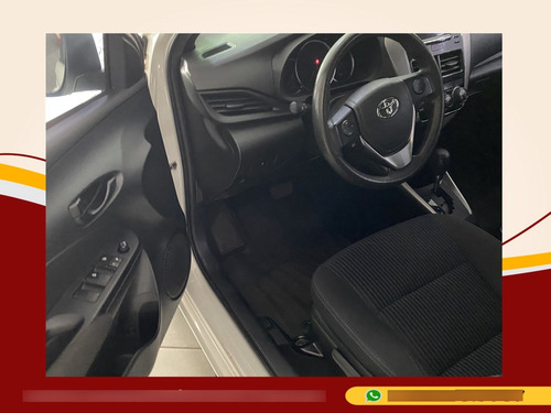 Toyota Yaris 1.3 16V FLEX XL LIVE MULTIDRIVE