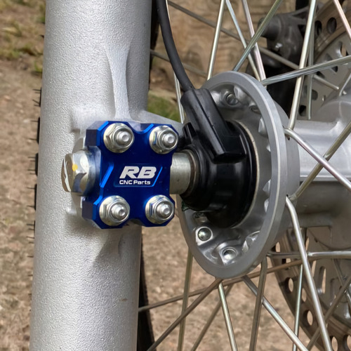 Soporte Eje Rueda Delantera Rb Honda Xr 250 300 Tornado Azul