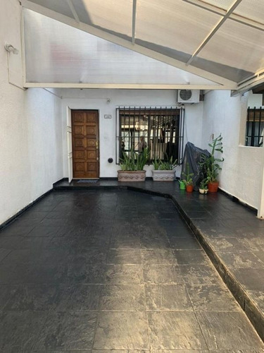 Imagen 2 de 17 de Casa En Venta En Ramos Mejía