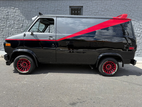 Chevrolet Gmc Van G20 V8 351 Furgao Esquadrao Classe A