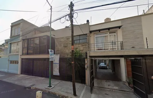 Remato Casa En Calle Linaloe, Santa María Insurgentes !!!204