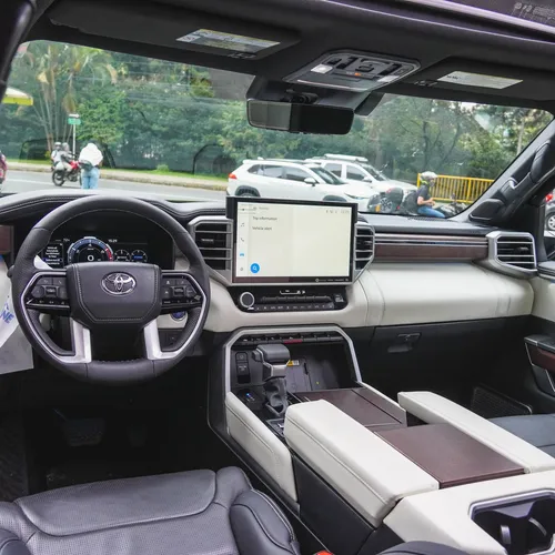 Toyota Sequoia Capstone 2025