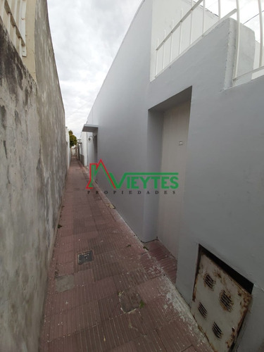 Imagen 2 de 26 de Ph Interno 3 Ambientes Sobre Larroque Al 1500 Banfield