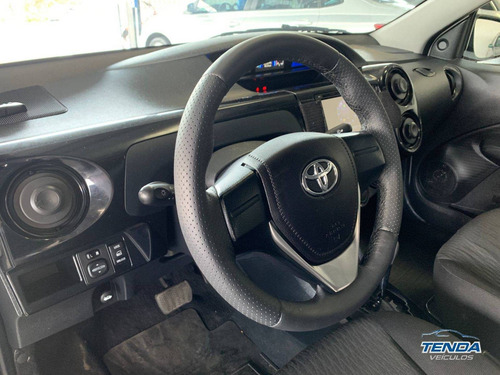 Imagem 11 de 15 de Toyota Etios 1.5 X Sedan 16v Flex 4p Automático