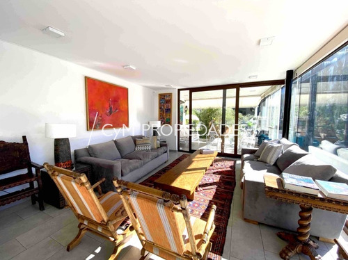 Moderna Town House En El Arrayan, Sector Los Refugios