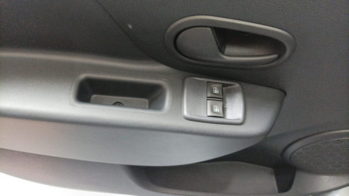 Imagen 23 de 25 de Renault Logan Life 1.6 0km Ideal Taxi -uber-didi W