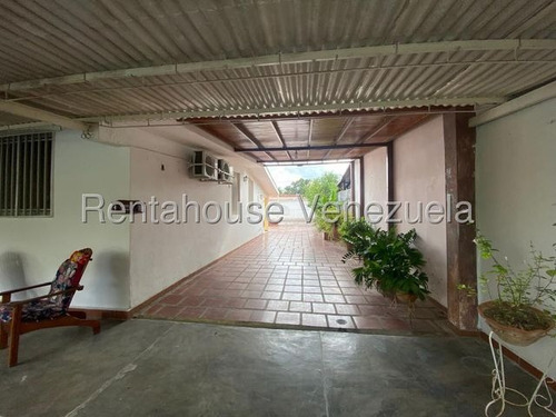 #*25-15434 Descubre Tu Nuevo Hogar En Este Impresionante Conjunto Cerrado, Onde La Comodidad Y La Seguridad Se Unen Para Ofrecerte El Estilo De Vida Que Siempre Has Soñado, Cabudare, Lara Adelaida Arm
