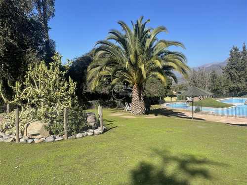 Excelente Parcela En Condominio En La Laguna De Aculeo.