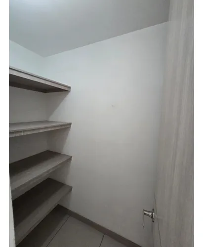 Vendo Apartamento Loma De San José Parte Baja