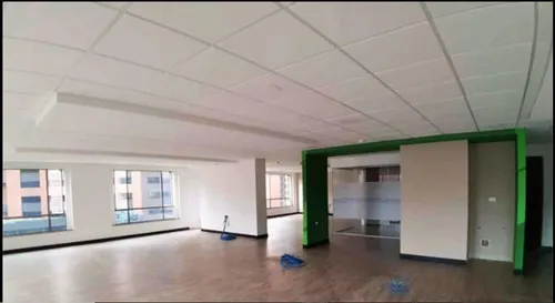 Oficina En Arriendo En Los Rosales. Cod A1038397