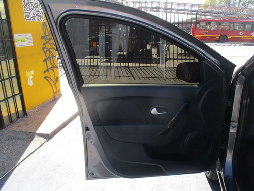 Renault Logan Intens Automatico 1600cc Cvt