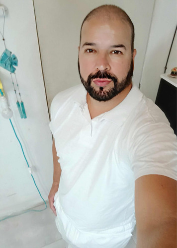 Masajes Y Depilación Masculina, Profesional Masculino.
