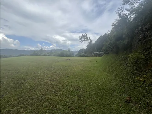 Lote En Exclusiva Parcelacion El Retiro Via La Fe