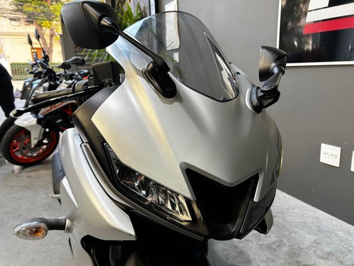 Yamaha Yzf R15 2024 - Único Dono - Baixa Km