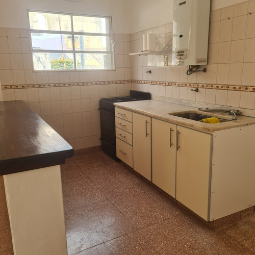 Departamento Tipo Ph 1 Piso Por Escalera Con Terraza Y Patio