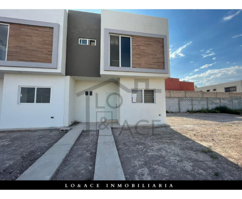 Casa En Venta En Tabachines, Gómez Palacio, Durango