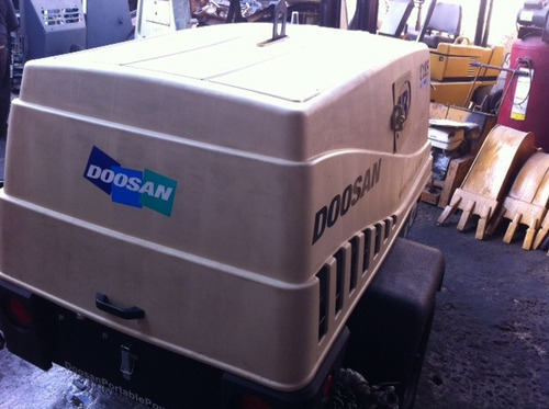 Imagen 3 de 13 de Compresores Irdoosan 664hrs 2014 185pcm Impecables Garantia3