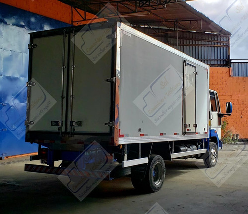 Imagem 6 de 12 de Ford Cargo 1119 - 2015 (baú Thermolander -20°)