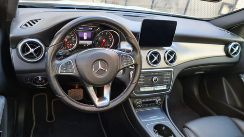Imagen 7 de 9 de Mercedes Benz Gla-200