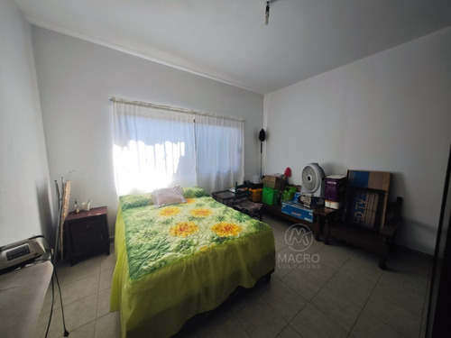Casa En Venta En San Pedro Apatlaco De Un Nivel Con Jardín.