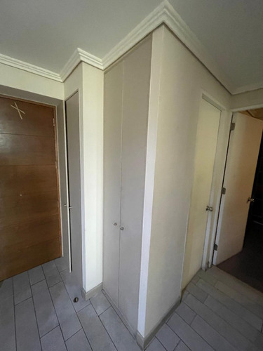 Departamento En Excelente Estado, Buena Ubicación