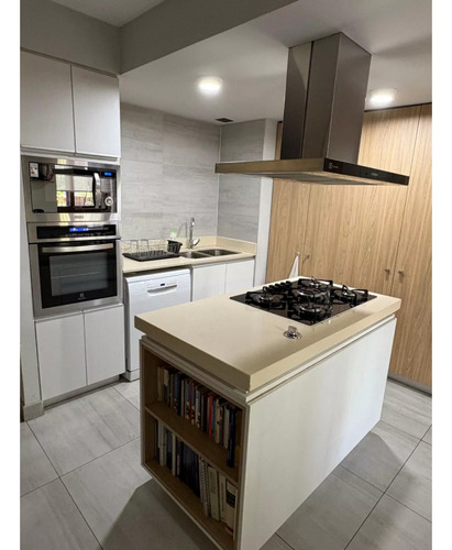 Departamento En Barnechea/ Primer Piso Con Jardin
