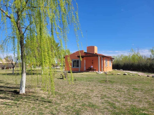 Complejo De Cabañas En Venta - 3 Ufs - Mendoza