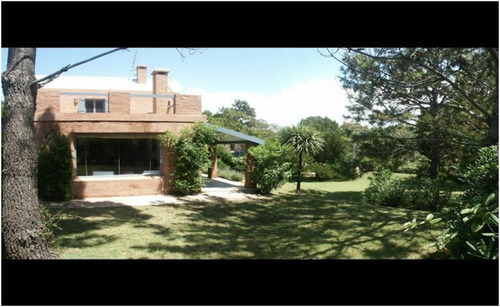 Casa En Venta De 4 Dormitorios En La Barra