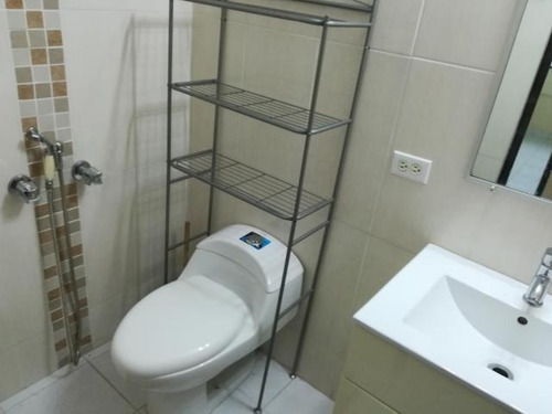 Imagen 10 de 14 de Venta De Apartamento En Chaquira Plaza, El Carmen 20-7857