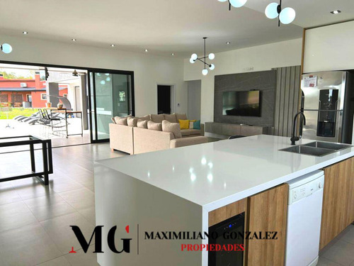 Casa En Venta, 5 Ambientes - Fincas De San Vicente Sporting, Barrio Cerrado