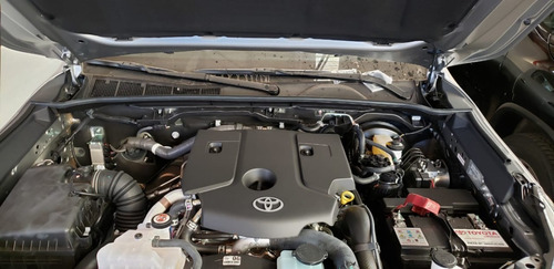 Toyota Hilux 2.8 Cd Srx 177cv 4x4 At