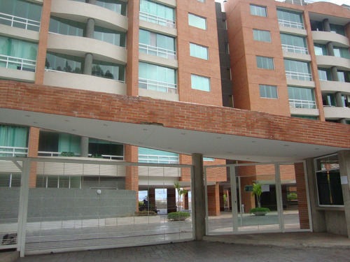 Cima Avila, Casa Mall, Via El Hatillo