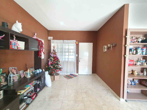 Imagen 11 de 30 de Casaquinta En Venta Con Pileta En Ruta Sol.permuta