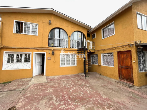Casa En Venta De 20 Dorm. En Concón Rentando 2.300.000 Mensu