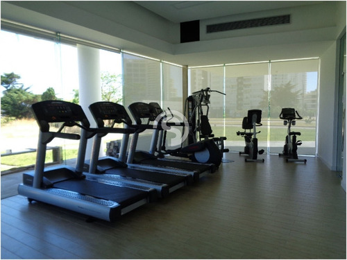 Alexander Boulevard, 2 Dormitorios Alquiler Y Venta- Ref: 3344
