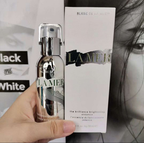 Imagen 3 de 5 de La Mer **the Brilliance Brightening Essence, 30 Ml*** Remate