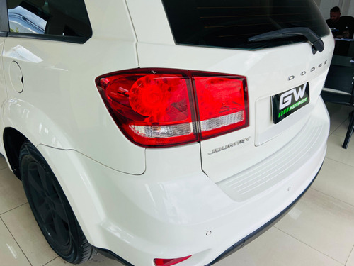 Dodge Journey 3.6 SXT V6 GASOLINA 4P AUTOMÁTICO
