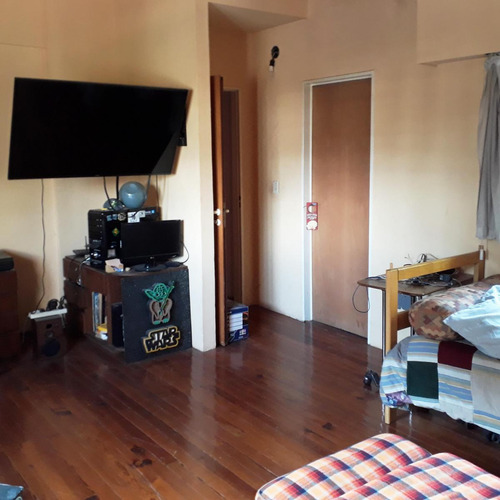 Casa En Venta - 4 Dormitorios 4 Baños - Cocheras - 900mts2 - Monte Grande