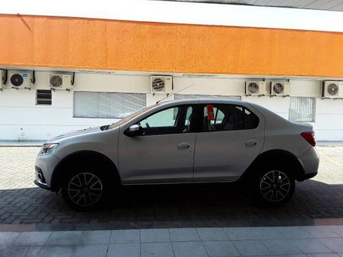 Imagem 8 de 9 de Renault Logan 1.6 16v Sce Flex Iconic X-tronic