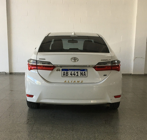 Imagen 12 de 12 de Toyota 2017 Corolla 1.8 Xei L/14 Pack Cvt